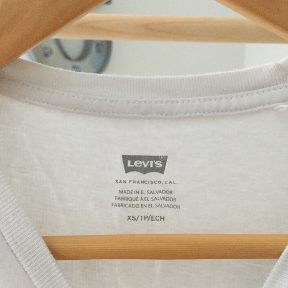 Levi's Calgary T-Shirt - Picture 3 of 3